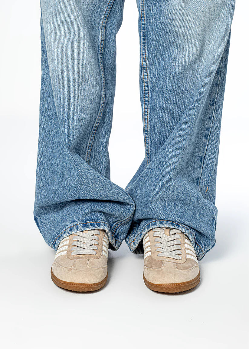 Stevie Beige Sneakers (Adults)