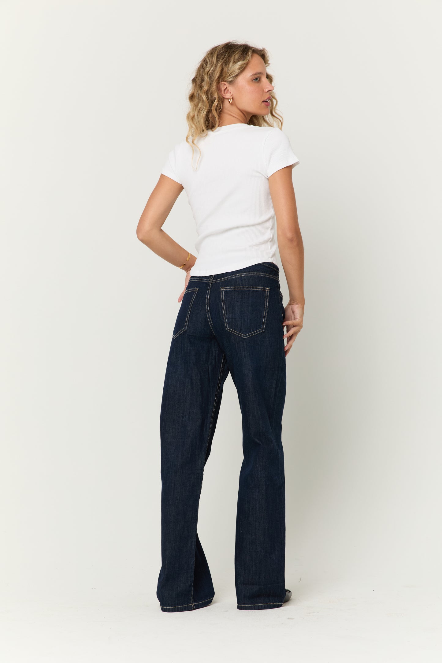 Gina Scoop Neck Notch Rib Tee