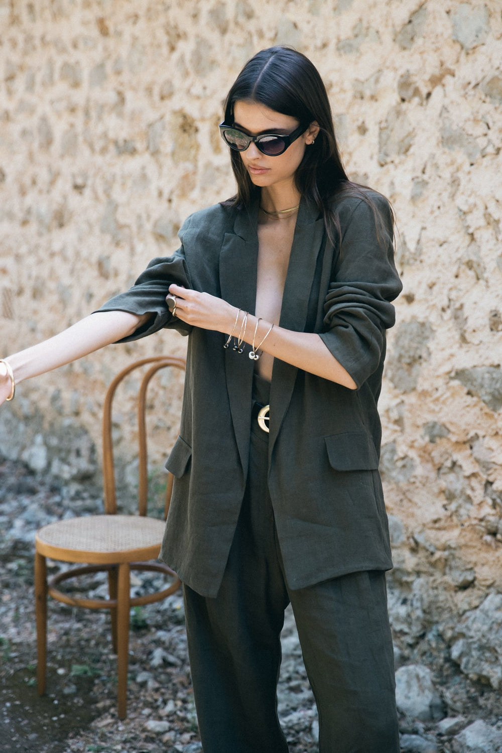 The Linen Blazer army green