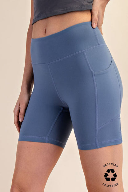 6in Biker Shorts w/ Pockets