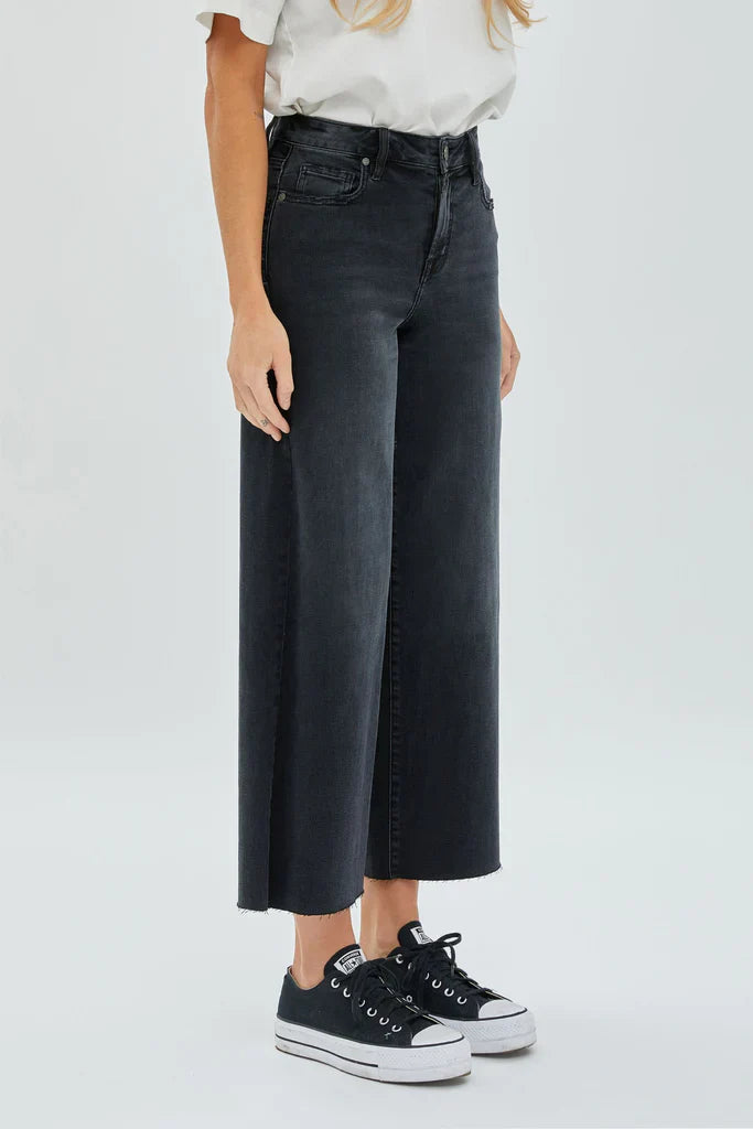 Nori, Cropped Wide Leg Black