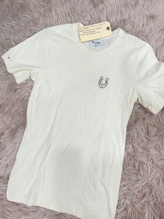 STITCH, Horseshoe Off White Tee