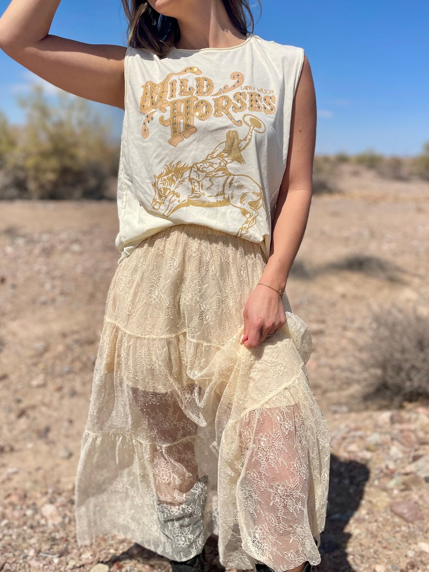 Lainey Wilson Wild Horse Tank