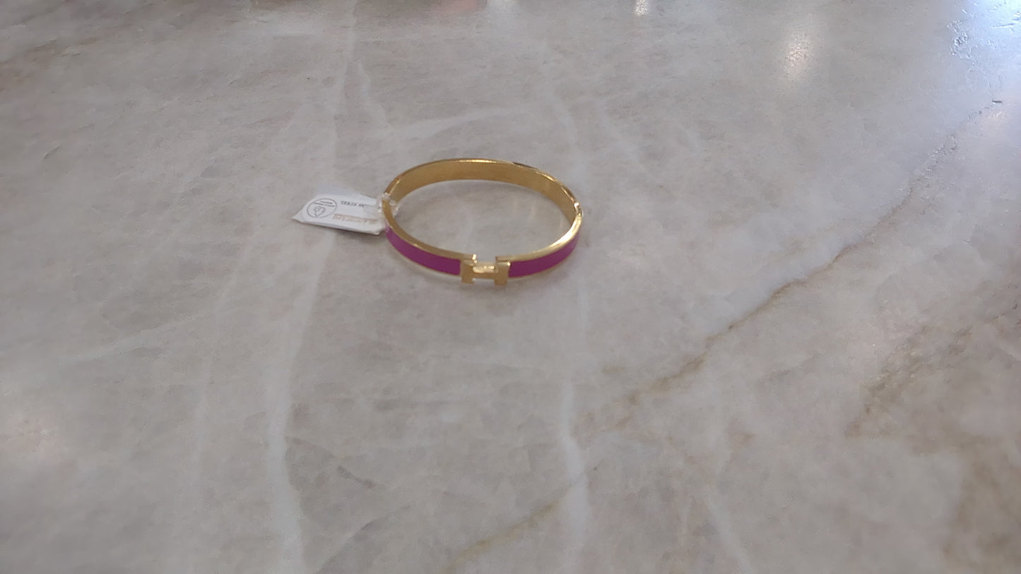 Gold & Pink "H" bracelet